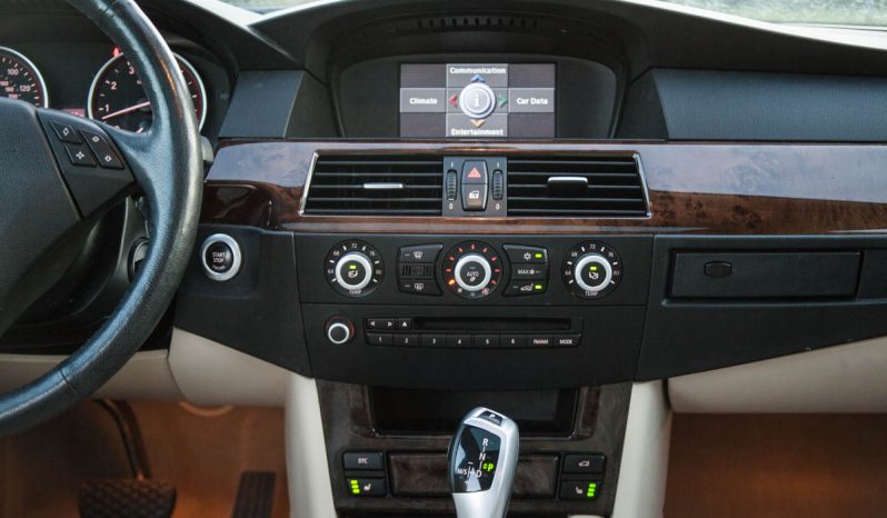 2010 BMW 528XI full