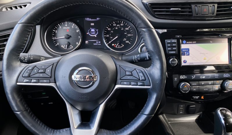 2017 Nissan Rogue Sport SL full