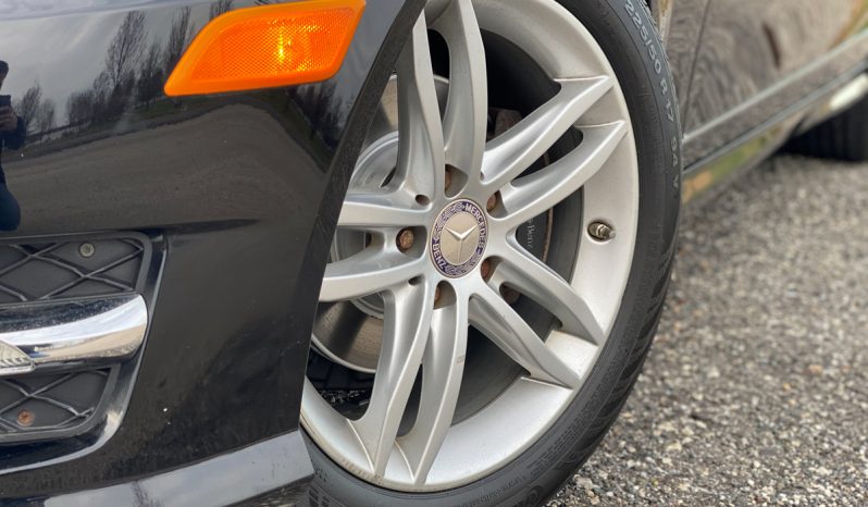 2012 Mercedes-Benz C300 full