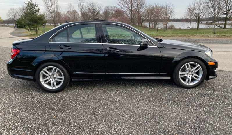 2012 Mercedes-Benz C300 full