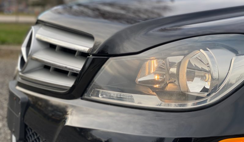 2012 Mercedes-Benz C300 full